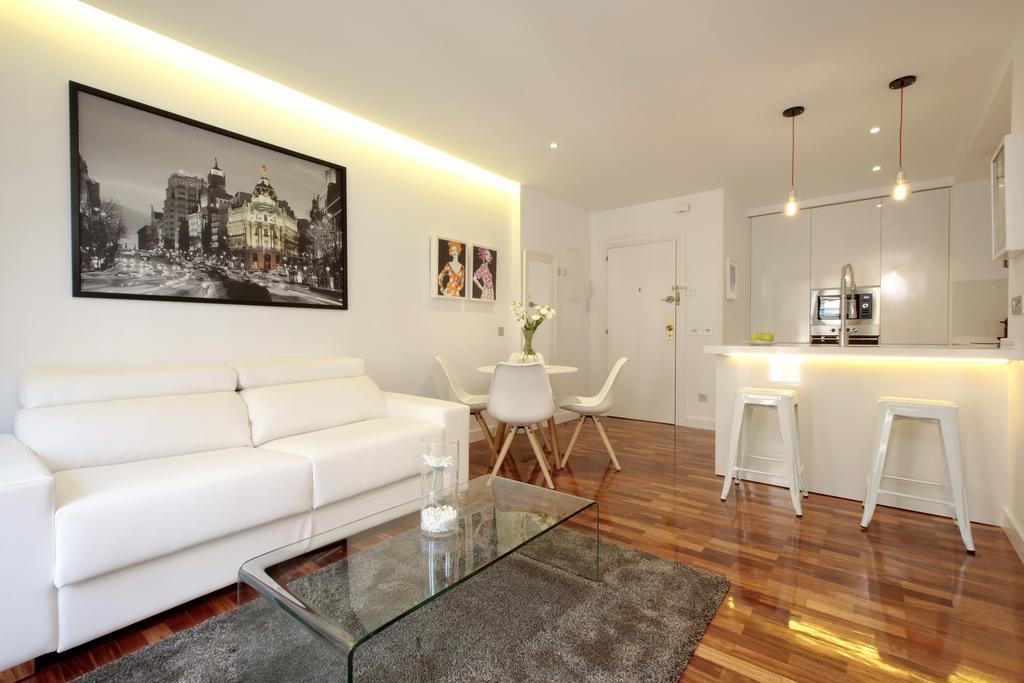 Malasana Center Madrid Luaran gambar